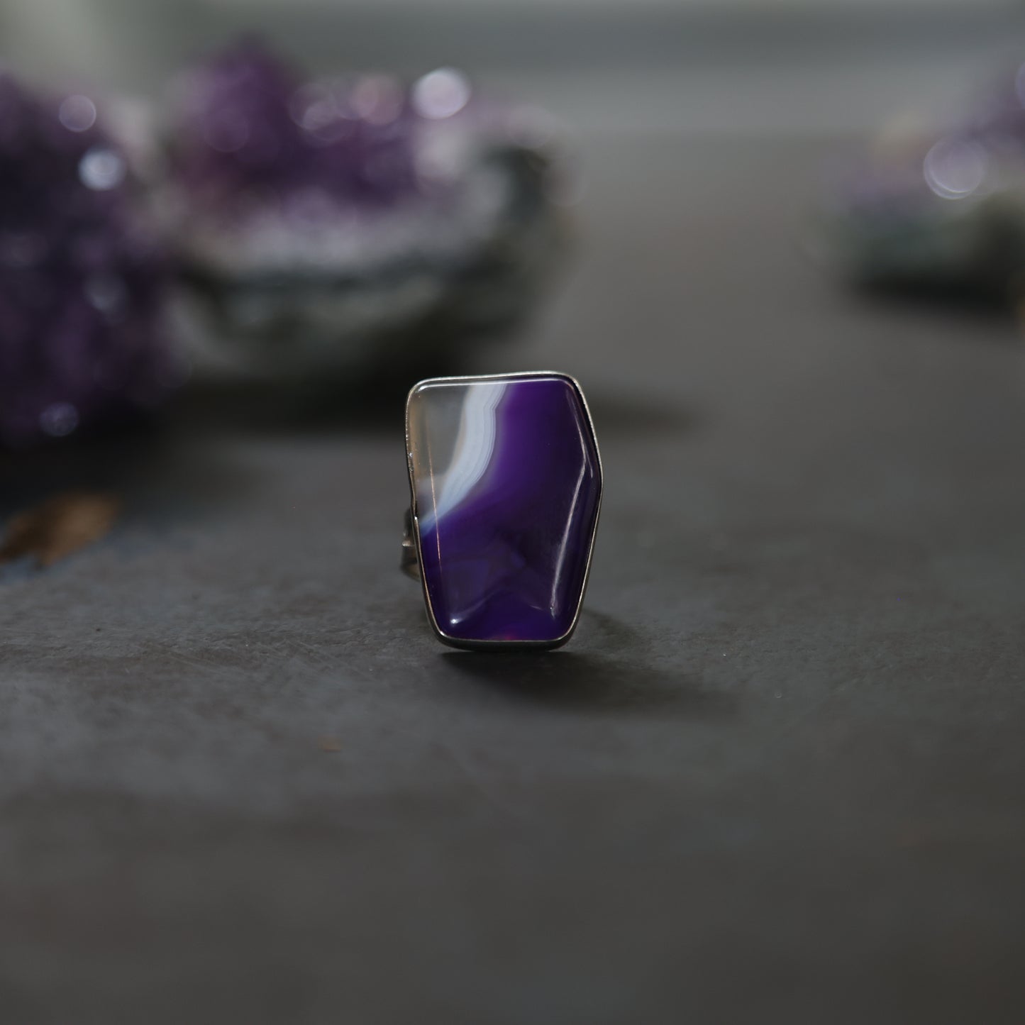Amethist Chevron ring