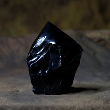 Lade das Bild in den Galerie-Viewer, Obsidiaan zwart magische steen wicca
