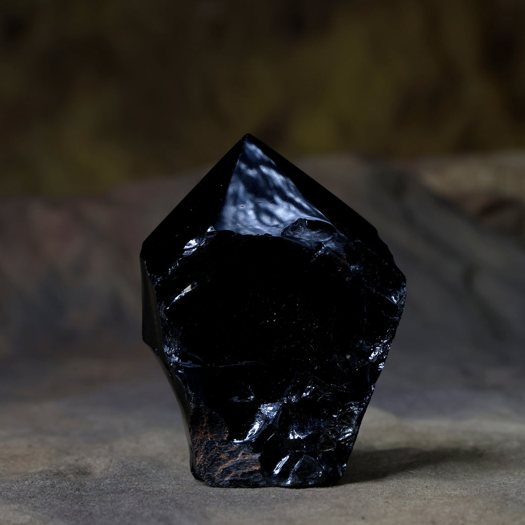 Obsidiaan zwart magische steen wicca