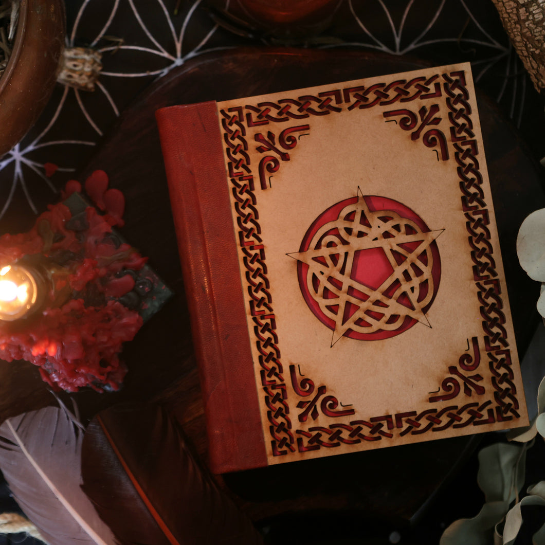 Notebook dagbork grimoire pentagram