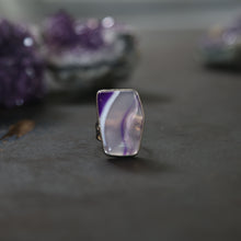 Load image into Gallery viewer, Amethist Chevron ring 
