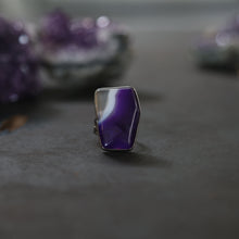 Load image into Gallery viewer, Amethist Chevron ring 
