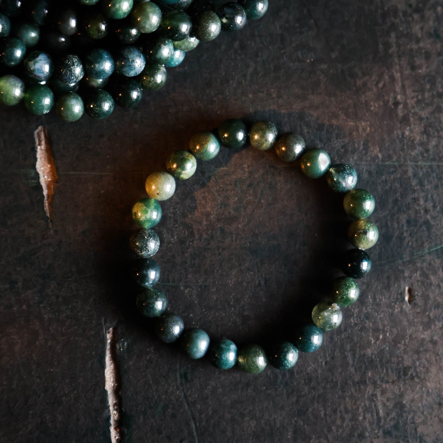 Mosagaat armband 8mm met groene natuurlijke patronen – edelsteen voor groei, rust en aarding.