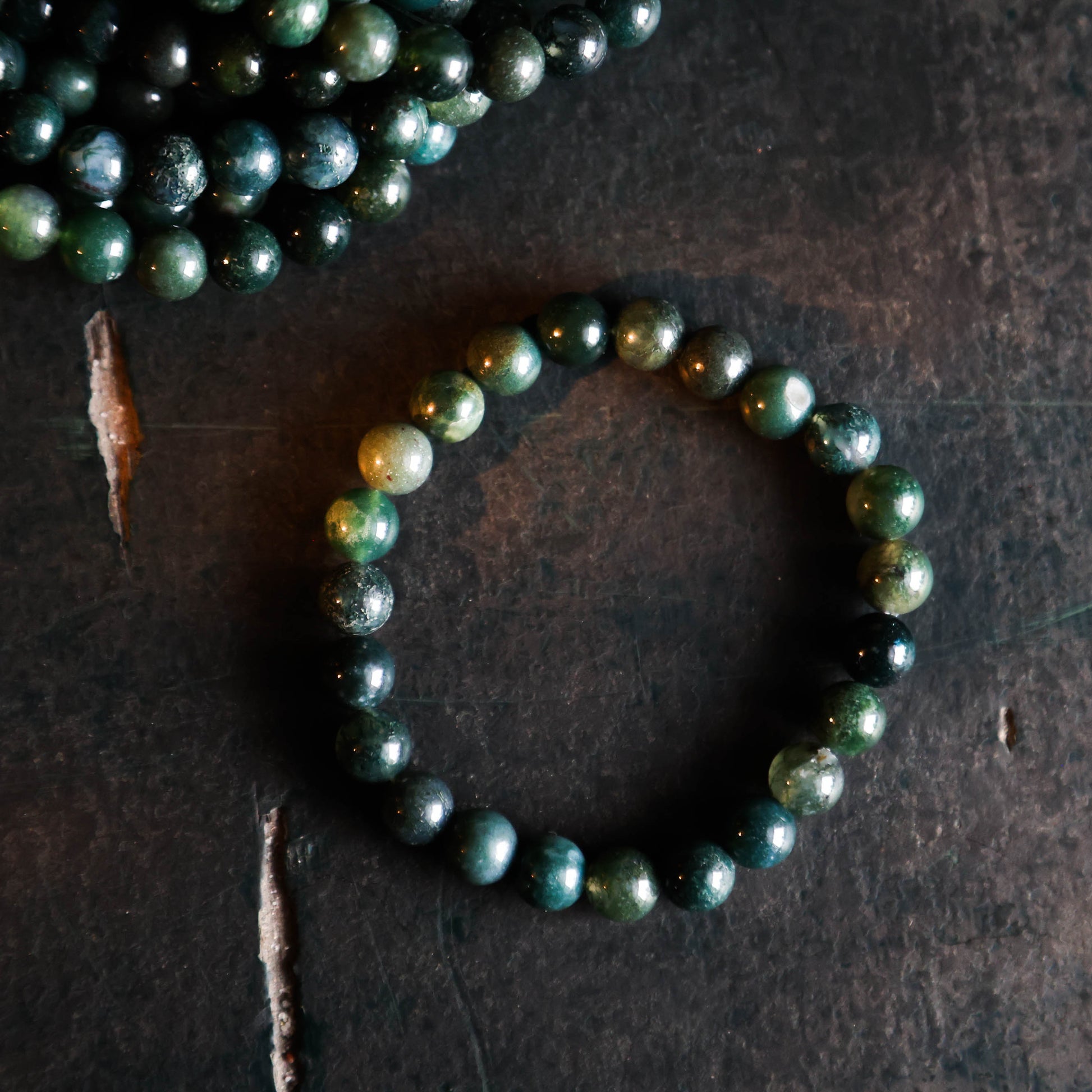 Mosagaat armband 8mm met groene natuurlijke patronen – edelsteen voor groei, rust en aarding.