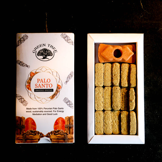 Doos met Palo Santo wierookstenen en terracotta houder – 15 stuks natuurlijk houtpoeder uit Peru