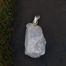Load image into Gallery viewer, Blauwe calciet edelsteenhanger ketting
