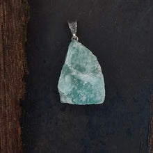 Afbeelding in Gallery-weergave laden, Amazoniet edelsteen ruw hanger sieraden ketting
