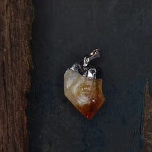 Load image into Gallery viewer, Gebrande Amethist edelsteenhanger
