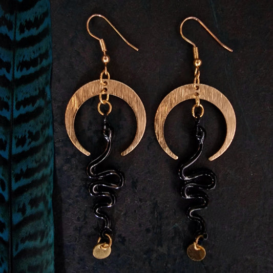 zwarte slang black snake oorbellen earring